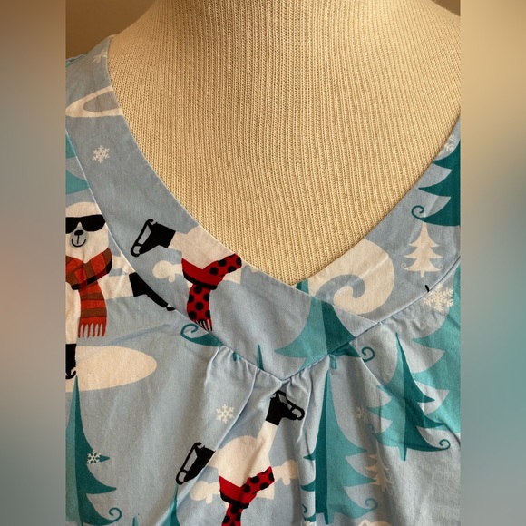 Bundle of 3 scrub suit tops - Picture 9 of 12